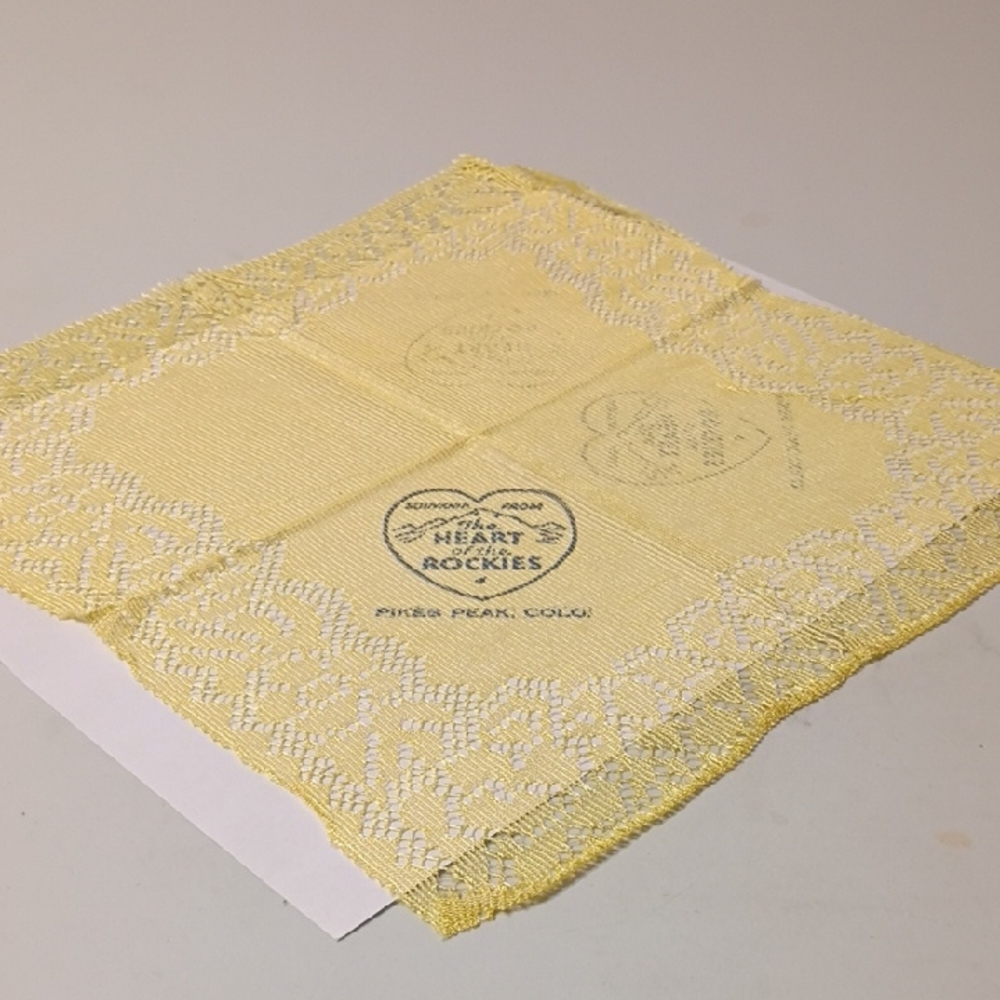 Chic Yellow Lace Vintage Souvenir Handkerchief